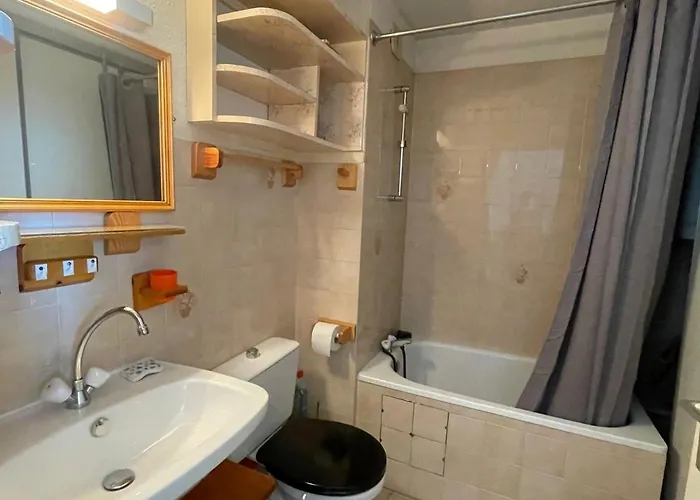Cosy Avec Balcon, Animaux Admis, Parking - Fr-1-503-172 Appartement