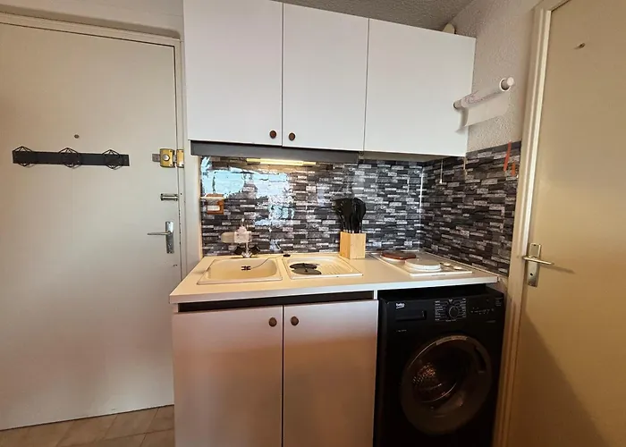 Cosy Avec Balcon, Animaux Admis, Parking - Fr-1-503-172 Lägenhet